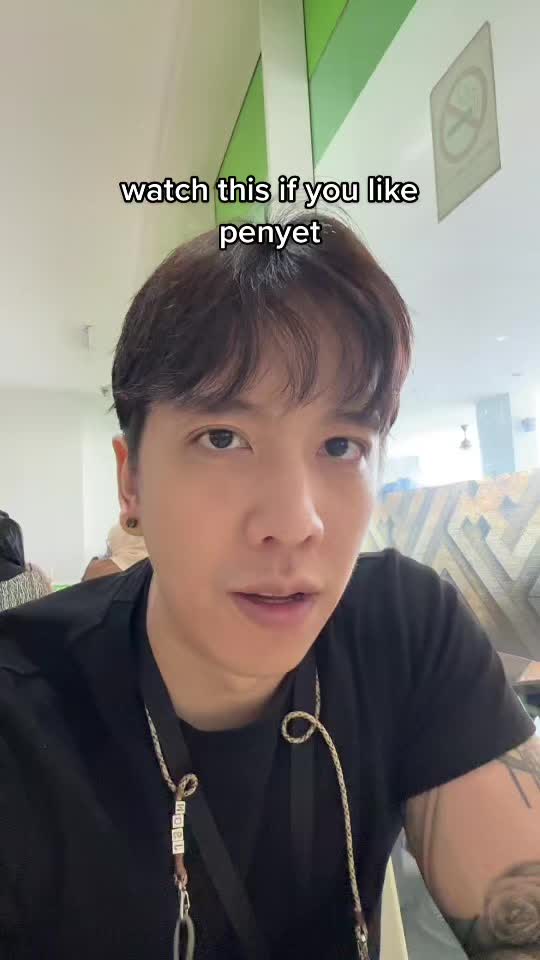 TikTok video still, Ayam Penyet Best review