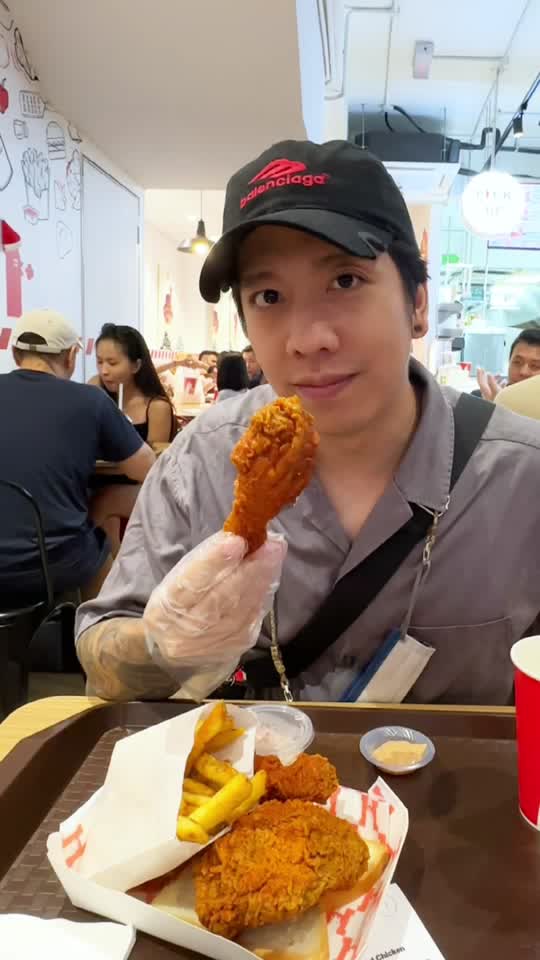 TikTok video still, Hot Bird review