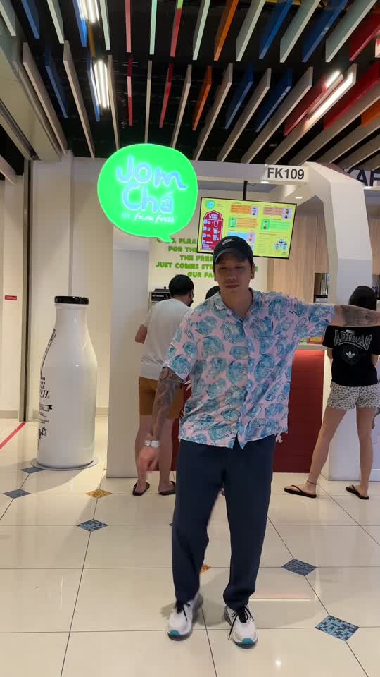 TikTok video still, Jom Cha by Farm Fresh review