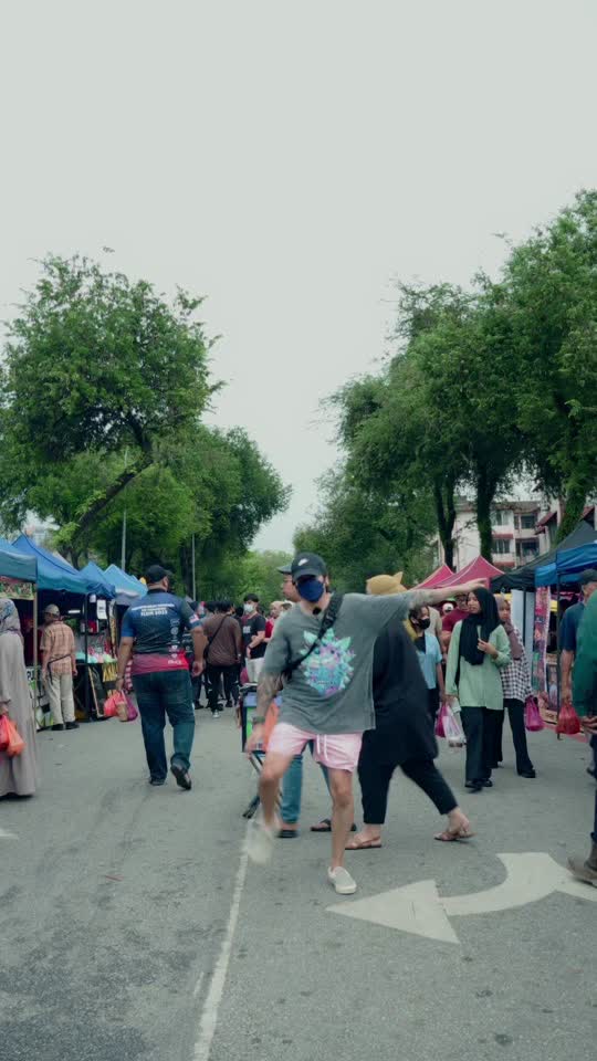 TikTok video still, Bazaar Ramadan SS6 review