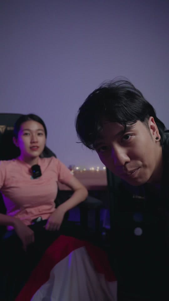 TikTok video still, Nasi Kukus Meletup review