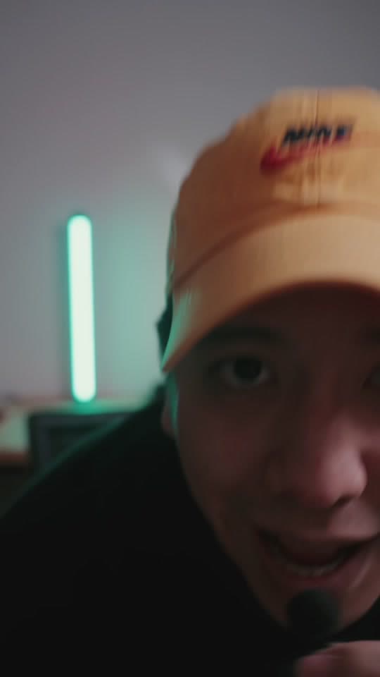 TikTok video still, Grub by A-Hong review