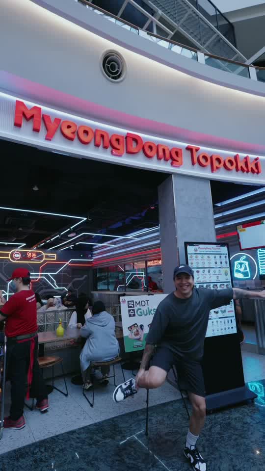 TikTok video still, Myeongdong Topoki review