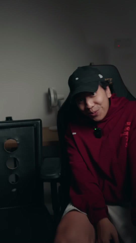 TikTok video still, Siumat review