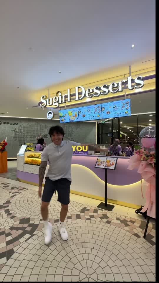 TikTok video still, Unnamed dessert spot review