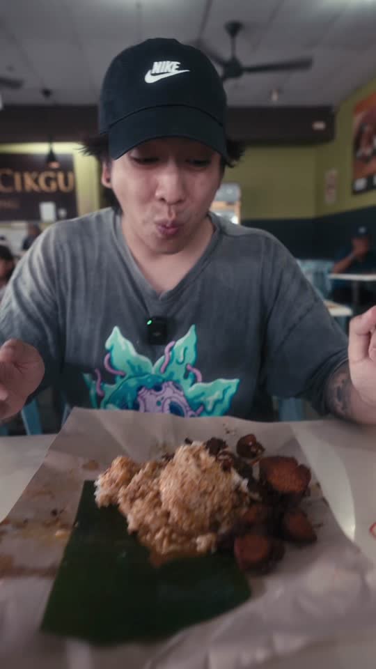 TikTok video still, Warun Chego review