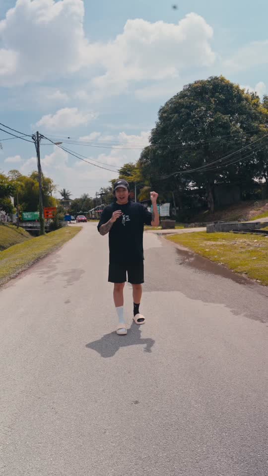 TikTok video still, Nuru Satay Batang Pinang review