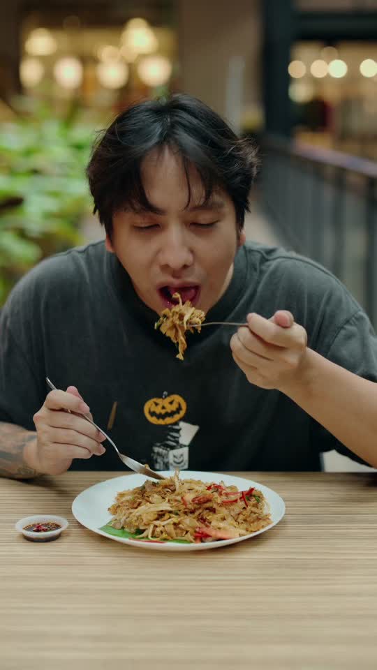 TikTok video still, Unnamed Penang restaurant review