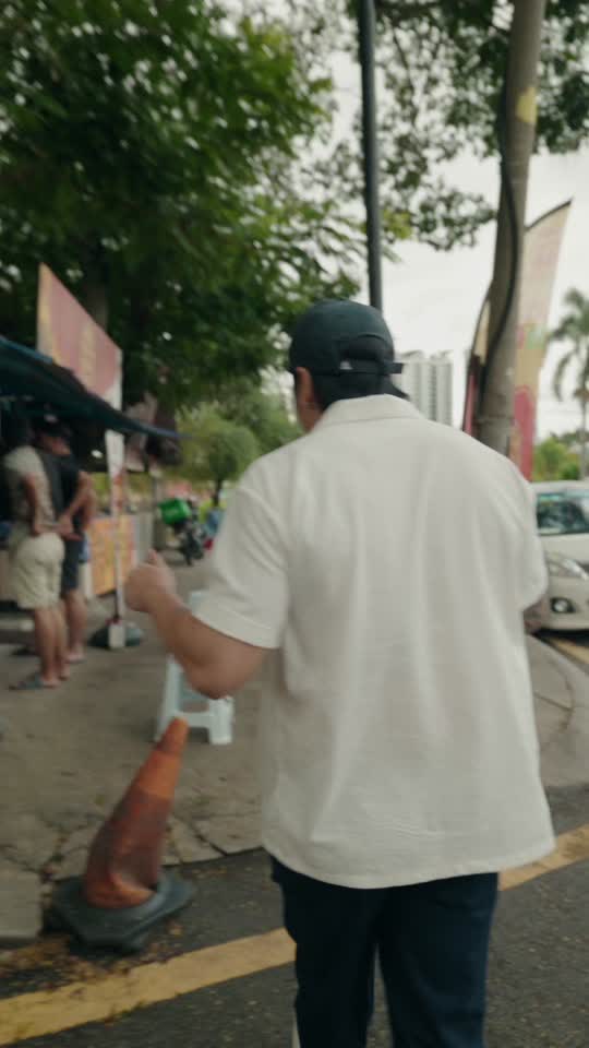 TikTok video still, Bola Jalan Sayang review