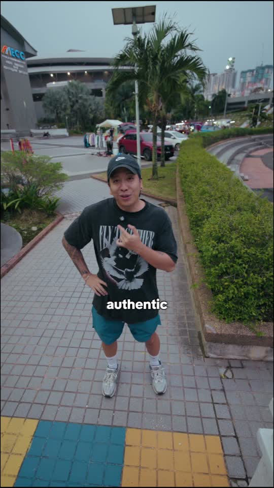 TikTok video still, Kek Lapis Sarawak review