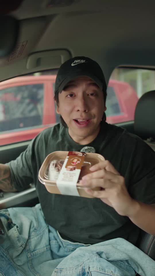 TikTok video still, Emma's Delicious Bakery review