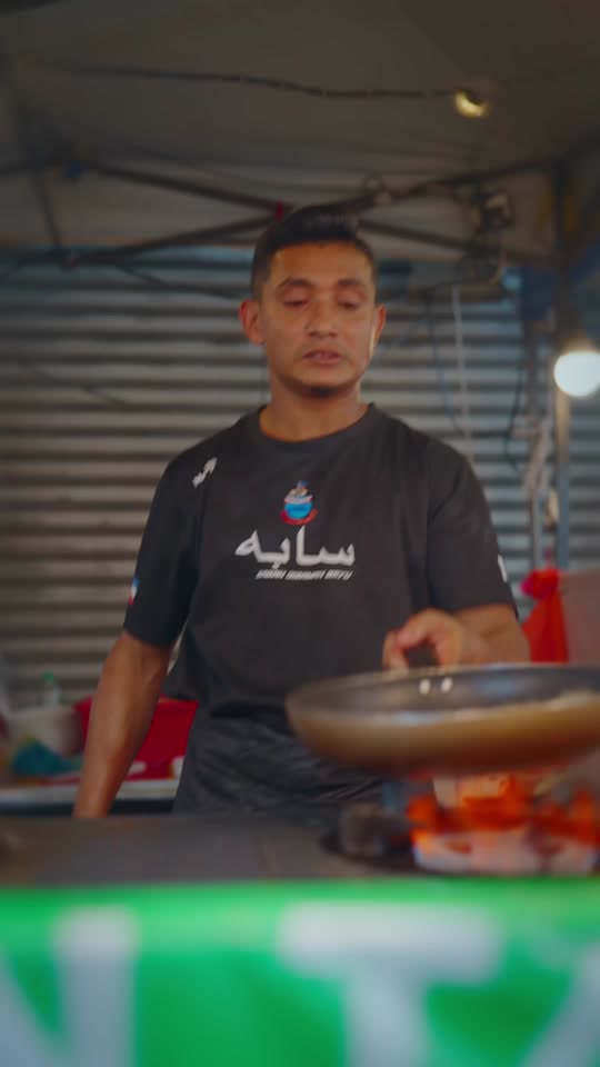 TikTok video still, Jue Kitchen Pasta review