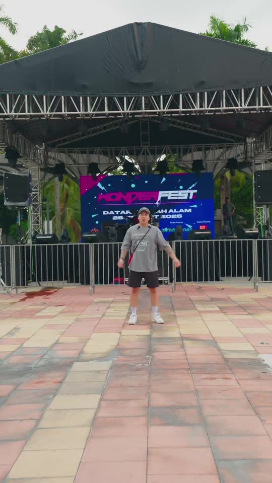 TikTok video still, Wonderfest review