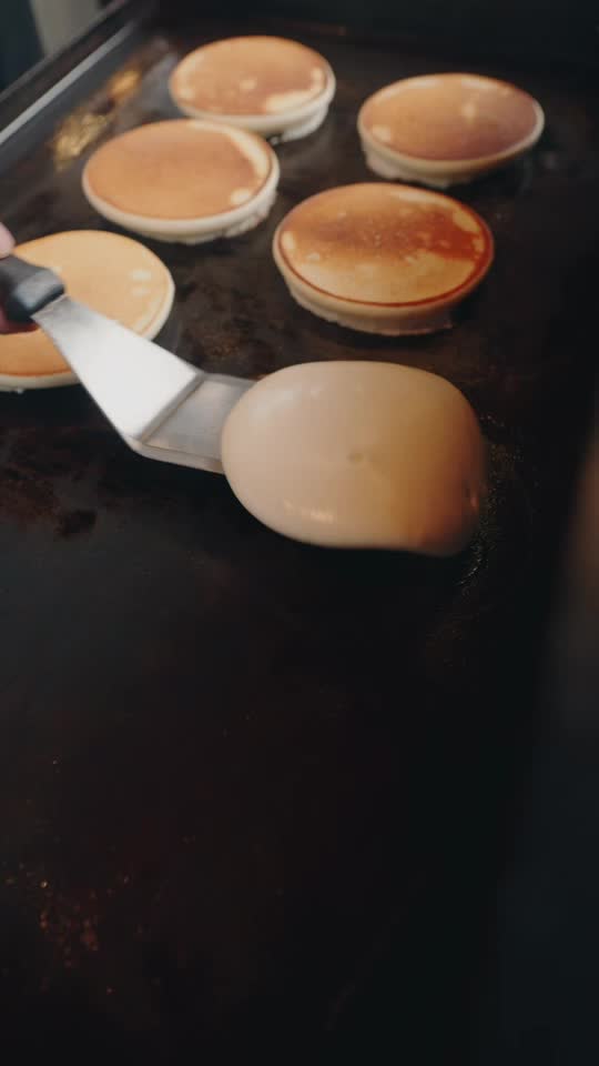 TikTok video still, Koridor Pancakes review