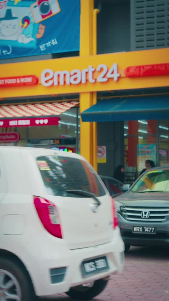 TikTok video still, emart24 (Bandar Sunway) review