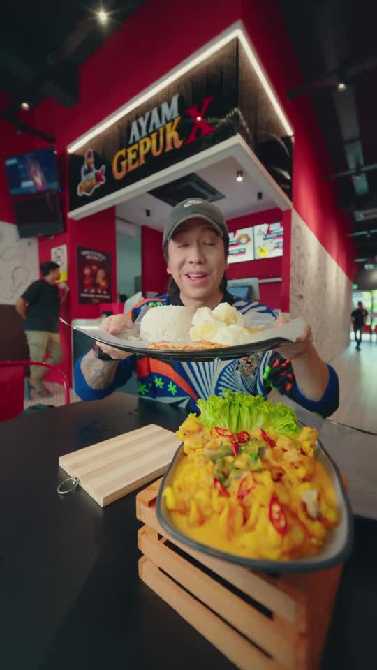 TikTok video still, Ayam Gepuk X review